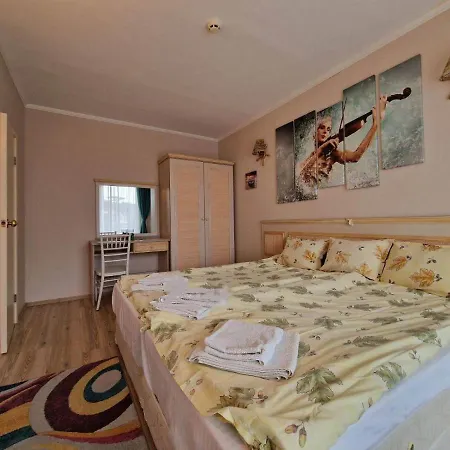Symphony Deluxe симфония Апартаменти Сонячний Берег